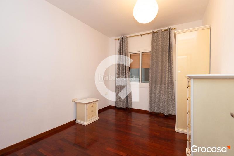 Foto 9972492d-25ab-4119-b8b2-e45f90af3e7c. Piso  con balcon en les corts en Sant Ramon - Maternitat Barcelona