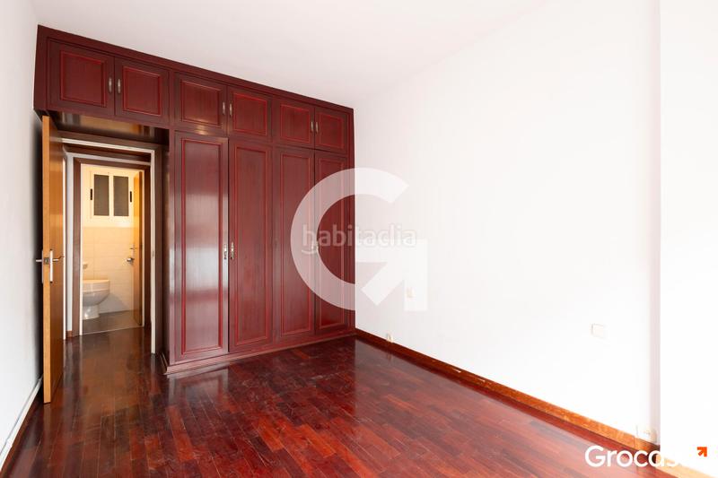 Foto dadf56b7-d4a0-4aff-a3bd-f9749a01531c. Piso  con balcon en les corts en Sant Ramon - Maternitat Barcelona