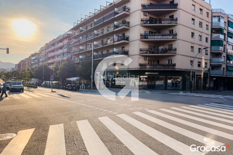 Foto 08064730-f09e-4197-8531-25a53e51d3d2. Locale commerciale in Riu Nord Santa Coloma de Gramenet