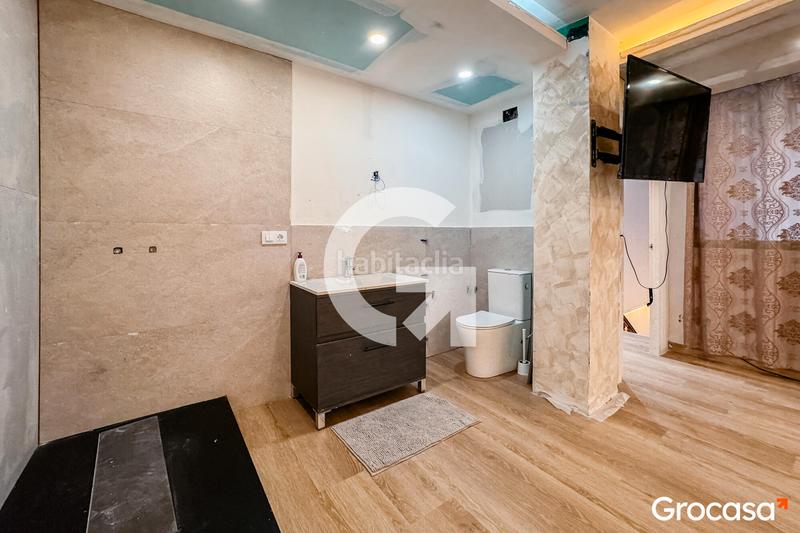 Foto 28b74900-5890-47cc-aabe-b529f0f7ce71. Locale commerciale in Riu Nord Santa Coloma de Gramenet