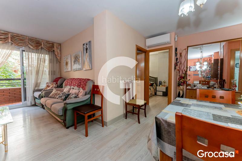 Foto 3f33f2bf-db4a-491e-95e2-e19fea655f25. Pis a La Gavarra Cornellà de Llobregat