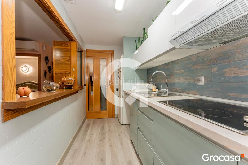 Foto 41ed3ea8-f898-496d-b138-55642da8e5b7. Pis a La Gavarra Cornellà de Llobregat