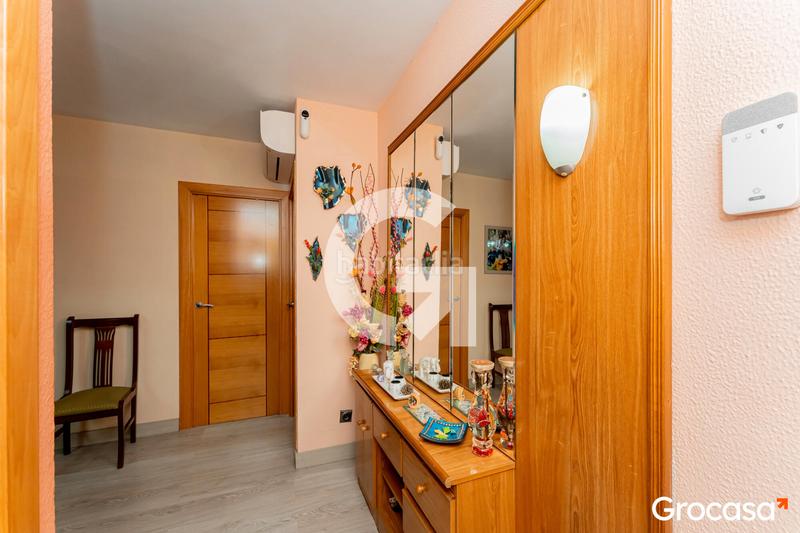 Foto 76f1ca72-4fed-44d3-837d-75e0e63030af. Pis a La Gavarra Cornellà de Llobregat