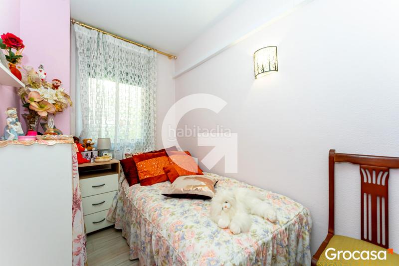 Foto 81f22a51-3600-48c9-a704-ba7bafc4c24c. Pis a La Gavarra Cornellà de Llobregat