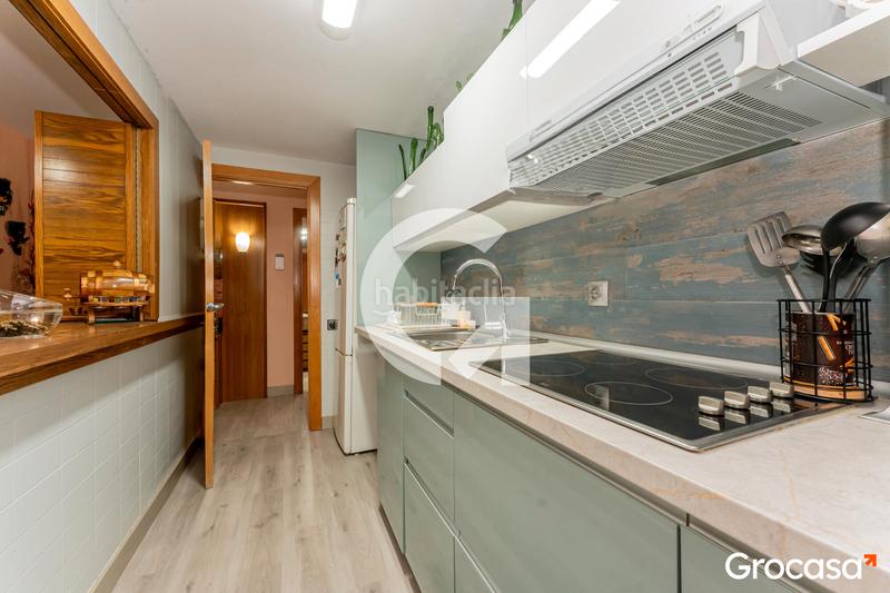 Foto f88a5a76-d40a-4d53-8161-1278cdcbbdfc. Pis a La Gavarra Cornellà de Llobregat