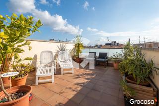 Attique  Cl doctor ferran. Ático con terraza en finca joven