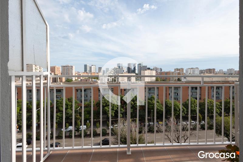 Foto 725ae04f-79ce-46b9-a9f3-1d5457862d10. Appartamento con riscaldamento in Santa Eulàlia Hospitalet de Llobregat (L´)