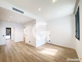 Appartement à Sants-Badal. Planta baja con patio en santsbadal reformadas
