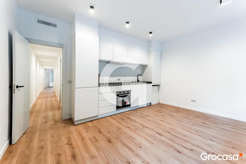 Foto ba9288f9-bae9-482d-9145-bdf03180d553. Appartement dans Sants Barcelona