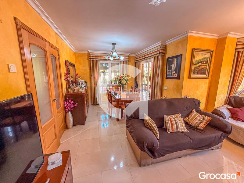 Foto 6f0f649b-fb32-4bff-becb-06d4f93fcdc5. Casa con parcheggio piscina in El Tomillar Torre del Mar