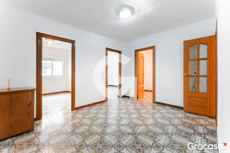 Foto 0276d3d6-f995-4d9f-93f2-3077601503a7. Pis amb calefacció a Can Vidalet Esplugues de Llobregat