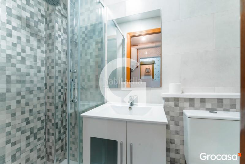 Foto 4154c6bc-e81d-499b-a9fe-69be49f3aaf1. Pis amb calefacció a Can Vidalet Esplugues de Llobregat