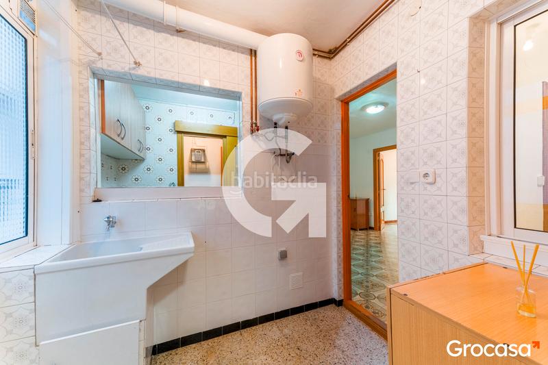 Foto 58ec142f-9246-4d76-b7ab-cc87a926cde1. Pis amb calefacció a Can Vidalet Esplugues de Llobregat