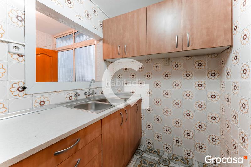 Foto f6f3c0c8-f09f-4dd5-ad6f-5271bffa86b7. Pis amb calefacció a Can Vidalet Esplugues de Llobregat