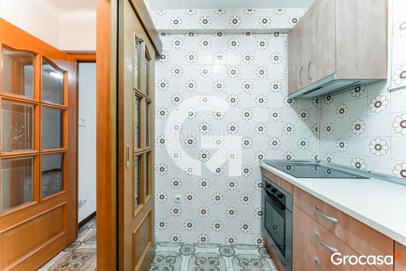 Foto f8379a24-ed2d-487d-b1da-c32aacee546e. Pis amb calefacció a Can Vidalet Esplugues de Llobregat