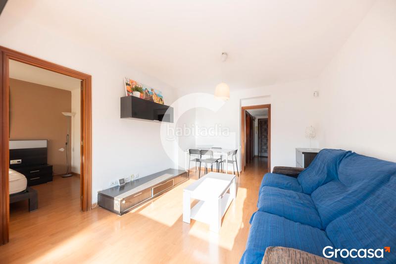 Foto 62d8e4f8-94db-42fc-bd52-d010c805d0de. Piso  luminoso y con vestidor! en Vilamarina Viladecans