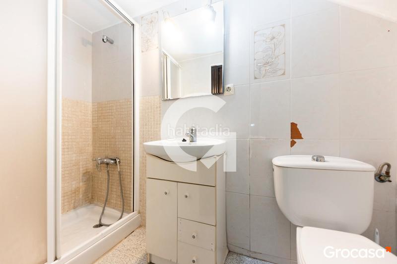 Foto 0f5cbd1f-7148-4491-96c4-2891ea9f748c. Maison jumelée avec chauffage parking dans Vinyets-Molí Vell Sant Boi de Llobregat