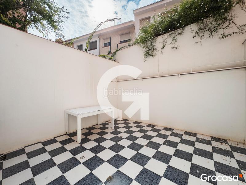 Foto b721b8e6-723b-4a4e-be6b-3c8a2502e9b5. Maison jumelée avec chauffage parking dans Vinyets-Molí Vell Sant Boi de Llobregat