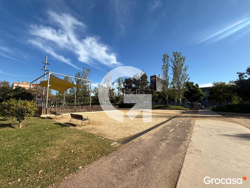 Foto 855e12dc-4330-4eff-820f-bca95e62b6a6. Appartamento con riscaldamento parcheggio piscina in Sant Feliu de Llobregat