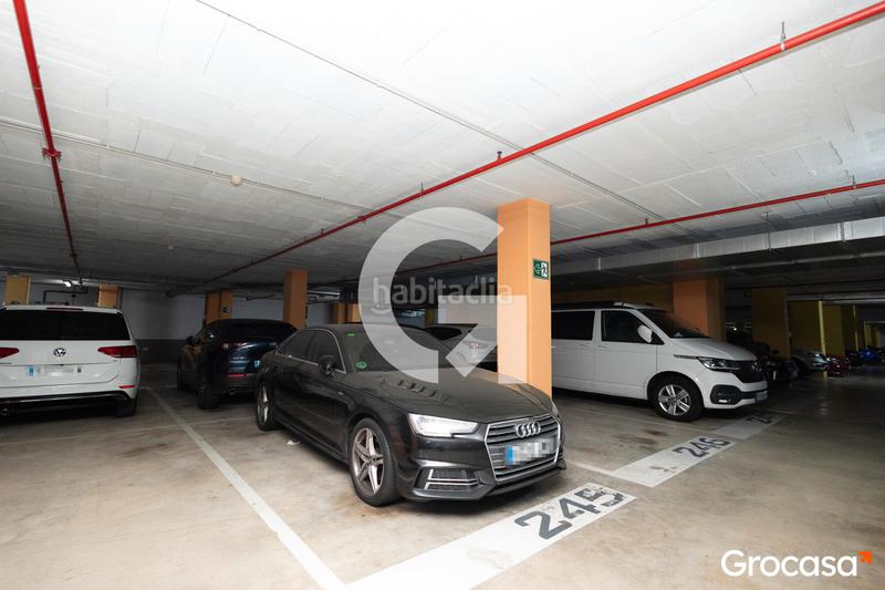 Foto 09976e90-b9ee-4ee9-8799-c345a4642453. Àtic amb calefacció aparcament piscina a Vilamarina Viladecans