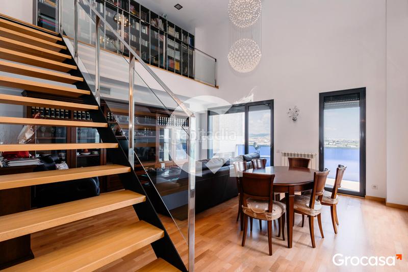 Foto 3b9f0507-1b13-4c2b-ac00-8d1afbb9ed00. Àtic amb calefacció aparcament piscina a Vilamarina Viladecans