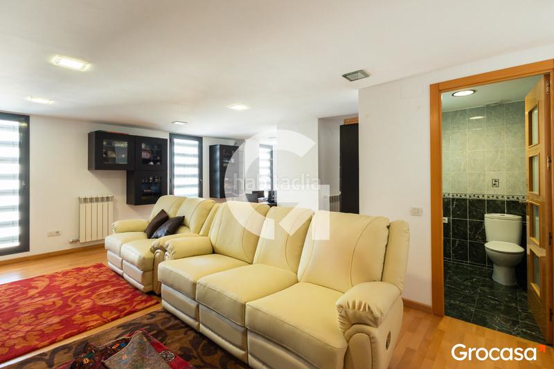 Foto 3beb8ca5-4bf9-42ba-b19b-9b8c4c0f42a8. Àtic amb calefacció aparcament piscina a Vilamarina Viladecans