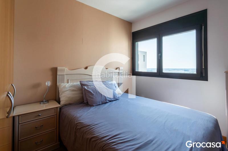 Foto 40e1e4d1-2cd8-49c5-ac0d-67fa78876ec9. Àtic amb calefacció aparcament piscina a Vilamarina Viladecans