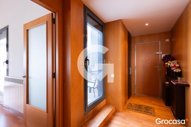 Foto 8b16c800-1ac1-46c3-aa58-27231b0ff4fc. Àtic amb calefacció aparcament piscina a Vilamarina Viladecans