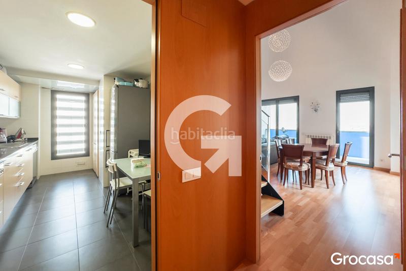 Foto a75c29f6-709c-4f7b-894b-e9a432b5f4b1. Àtic amb calefacció aparcament piscina a Vilamarina Viladecans