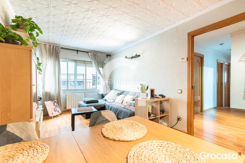 Foto dac0b5ea-a8cd-4c46-aef1-1fb53fa22303. Pis a La Salut Sant Feliu de Llobregat