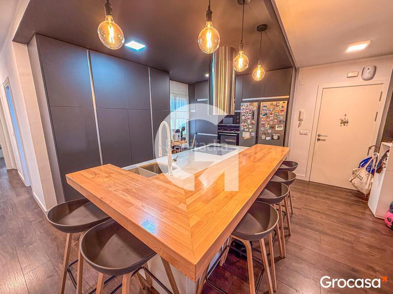 Foto 03bb5eba-31c3-4fd1-9024-7ef55ffde676. Pis a Centro Torre del Mar