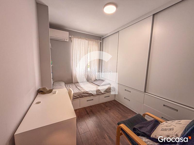 Foto c896eaef-4096-42f6-9241-25a1a0855844. Pis a Centro Torre del Mar