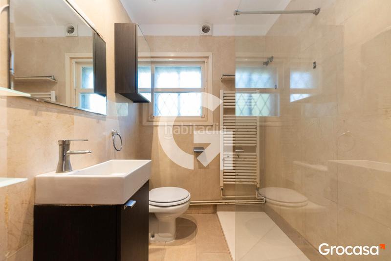 Foto 0190593c-2475-4c34-8b27-cae24dd71c9b. Chalet con riscaldamento parcheggio in Granvía-Mar Castelldefels