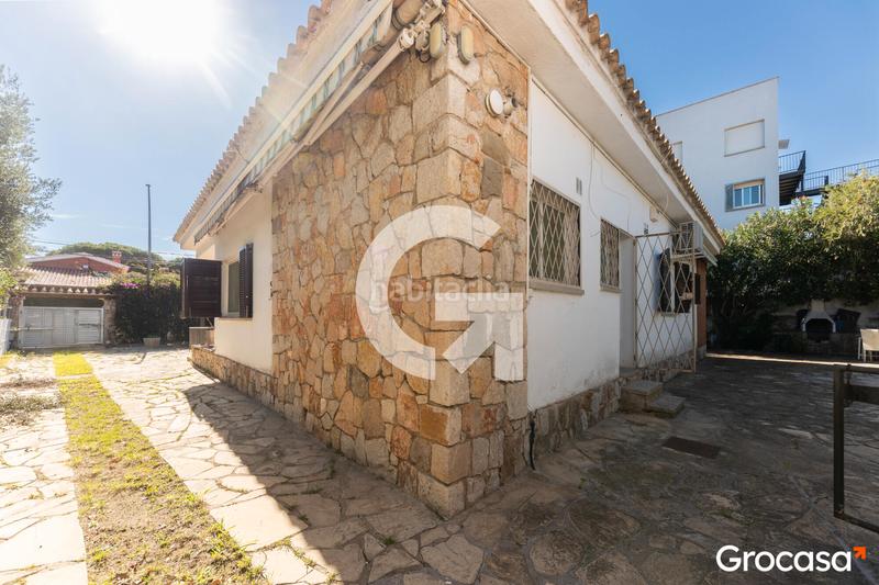 Foto 332edbaa-55e8-4cf1-810e-e493c963bcaa. Chalet con riscaldamento parcheggio in Granvía-Mar Castelldefels