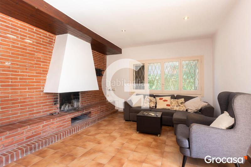 Foto 35c2c43a-4fd9-4955-acca-81427d11afc8. Chalet con riscaldamento parcheggio in Granvía-Mar Castelldefels