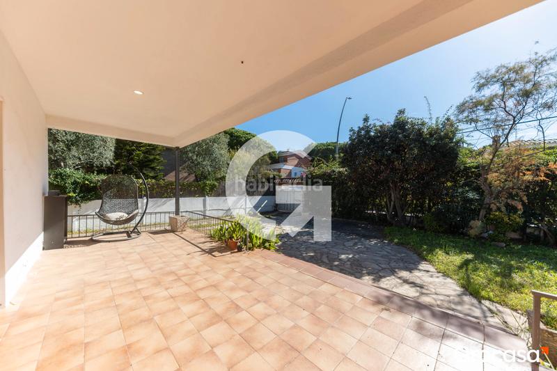 Foto b6f9b62a-1041-46f2-a06d-4bbca145494c. Chalet con riscaldamento parcheggio in Granvía-Mar Castelldefels