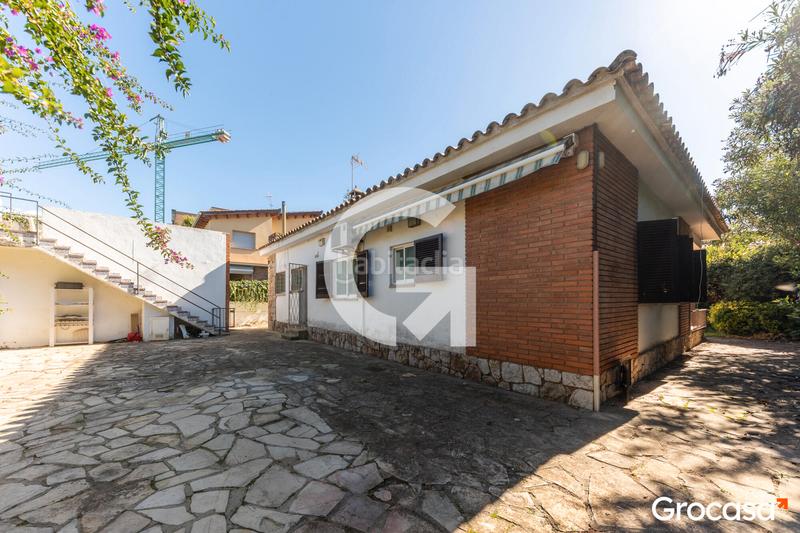 Foto c1041486-461b-42c6-be28-04f6106683f1. Chalet con riscaldamento parcheggio in Granvía-Mar Castelldefels