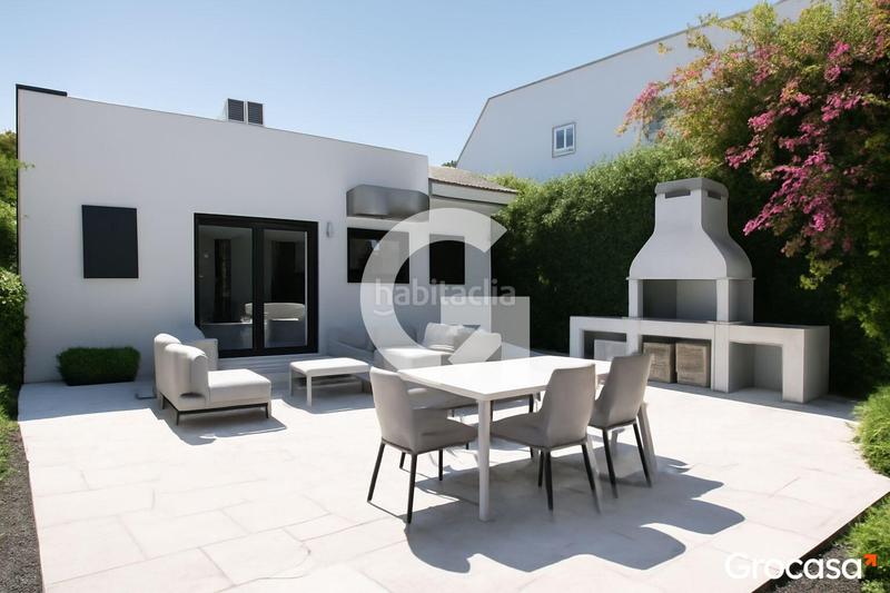 Foto cde374ca-cab9-438b-b7e4-4ae6dd532c89. Chalet con riscaldamento parcheggio in Granvía-Mar Castelldefels