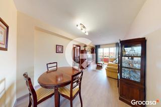 Appartement à Sagnier-Plaça de Catalunya. Exclusiva vivienda reformada con vistas despejadas junto a groca