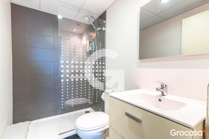 Foto c5238201-8ae9-4396-a8f5-bdd8890dd6b5. Flat with heating parking pool in Centre-Can Nadal Sant Feliu de Llobregat