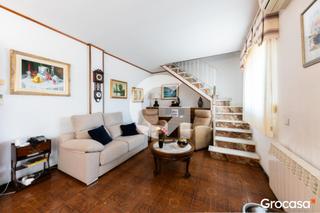 Etagenwohnung in Collblanc. Atico duplex en collblanc