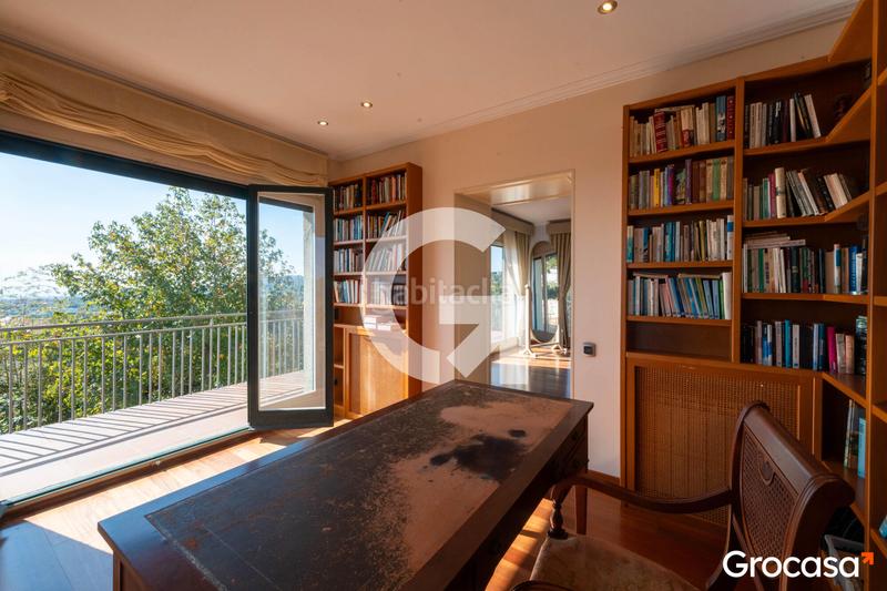 Foto 3c2b0d8b-db9b-451e-934d-1ae01e6094e3. Chalet con riscaldamento parcheggio piscina in Urbanitzacions Mataró