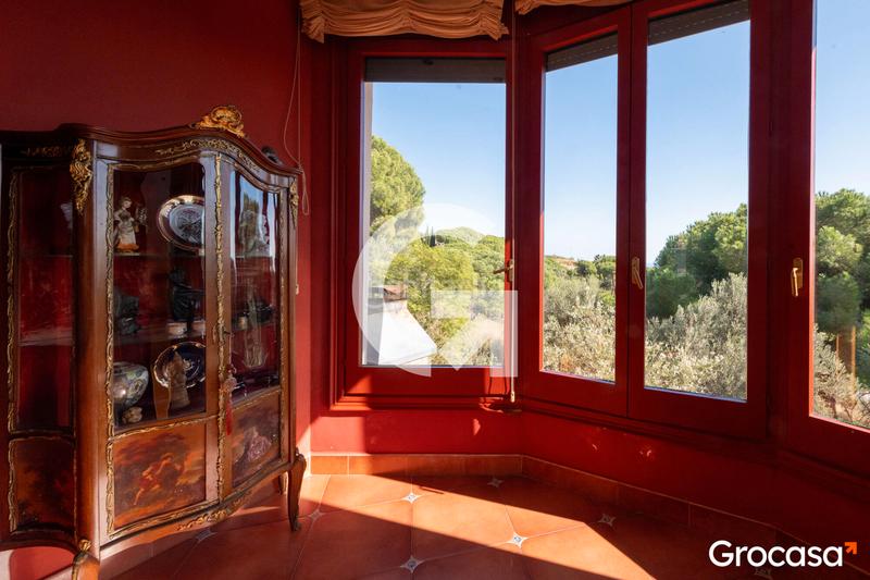 Foto 3c34331b-fdb2-435f-a95a-62e11ff988c5. Chalet con riscaldamento parcheggio piscina in Urbanitzacions Mataró