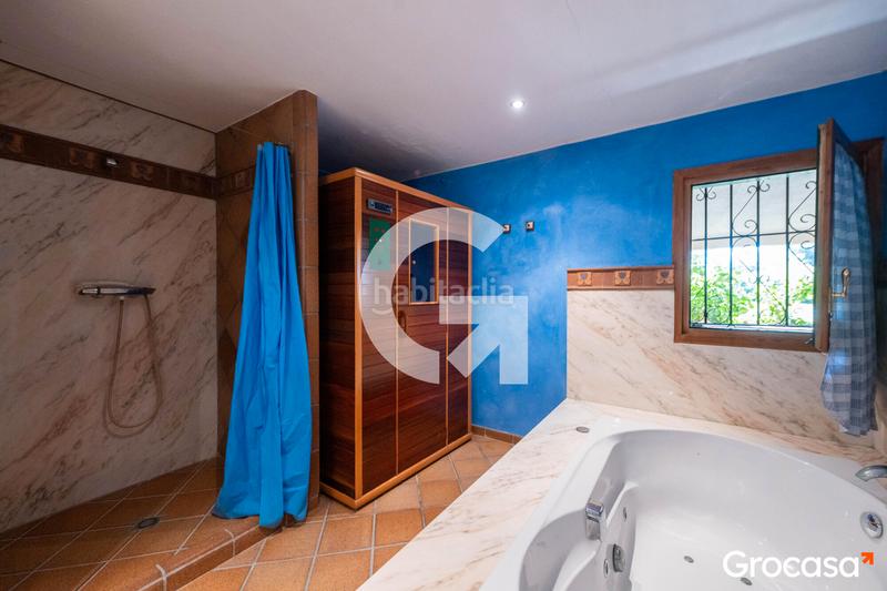 Foto 795c0ff8-2b80-4dbf-b8b3-eb7bf63ee1ad. Chalet con riscaldamento parcheggio piscina in Urbanitzacions Mataró