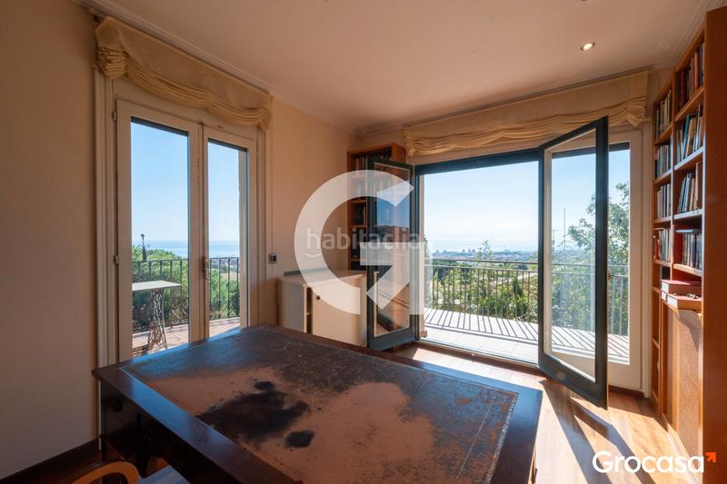 Foto a3d0d3a2-ae64-40af-8f85-9bfd3f25ef6c. Chalet con riscaldamento parcheggio piscina in Urbanitzacions Mataró