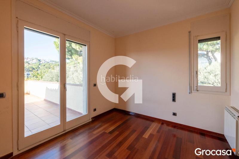 Foto c4b8e241-904a-4f68-b000-dd705cf03ac7. Chalet con riscaldamento parcheggio piscina in Urbanitzacions Mataró