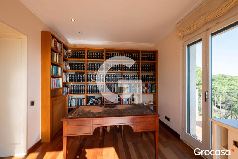 Foto d0ae98f0-d9d7-4507-95ee-cbf29f0a2bce. Chalet con riscaldamento parcheggio piscina in Urbanitzacions Mataró