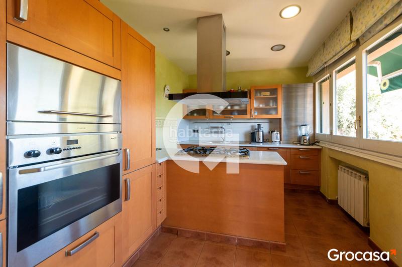 Foto e158a2ae-d0a0-4d6e-a9e2-bd8a69317f81. Chalet con riscaldamento parcheggio piscina in Urbanitzacions Mataró