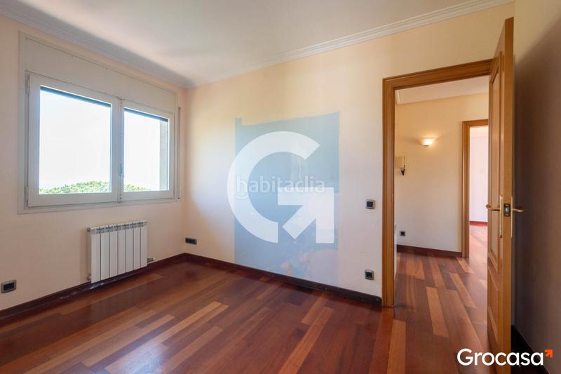 Foto e392f994-64d0-482e-bea4-72b5615972ed. Chalet con riscaldamento parcheggio piscina in Urbanitzacions Mataró