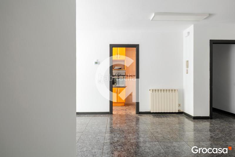 Foto 8e8fe3f8-0c78-41ea-8eeb-7d54374bb566. Appartamento con riscaldamento parcheggio in Les Arenes - La Grípia - Can Montllor Terrassa